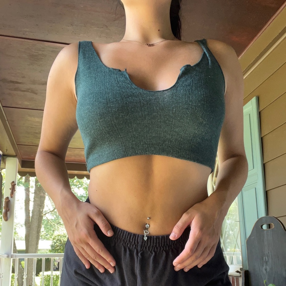 Crop top - Picture 3 of 3